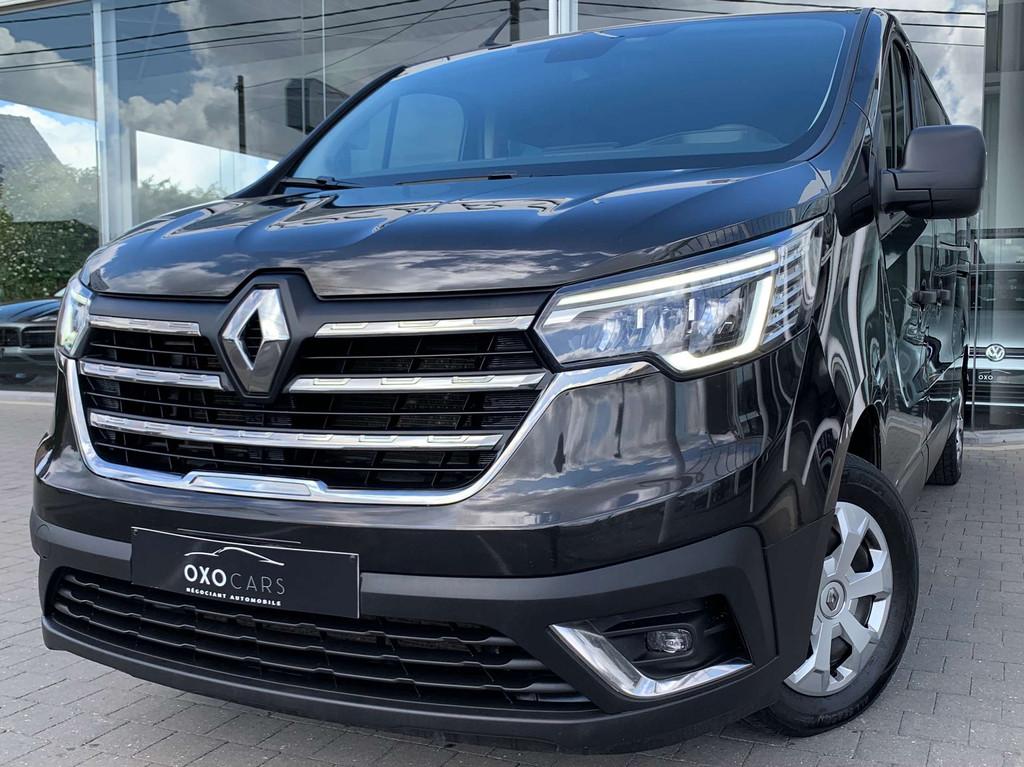 Renault Trafic XL 2.0 DCi 150 CV / Grand Passenger 8 Places, Voorwielaandrijving, Stof, Gebruikt, https://public.car-pass.be/vhr/fb79a02d-3e46-46d6-a3fb-526819301ec4