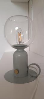 Lampe IKEA ÅSKMULLER Dimmable – Design Moderne et Fonctionne, Maison & Meubles, Enlèvement, Utilisé, Métal, Moins de 50 cm
