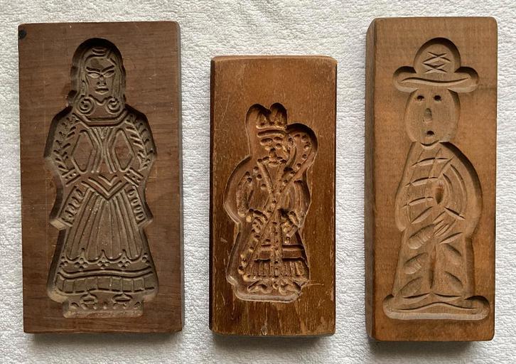 Speculaasplankjes 3 verschillende, handgestoken bakvormpjes, Antiek en Kunst, Antiek | Keukengerei, Ophalen