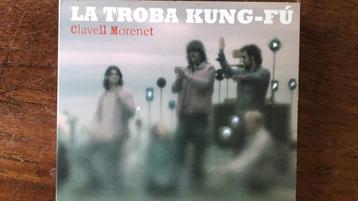 Clavell Morenet: La troba kung -fu 