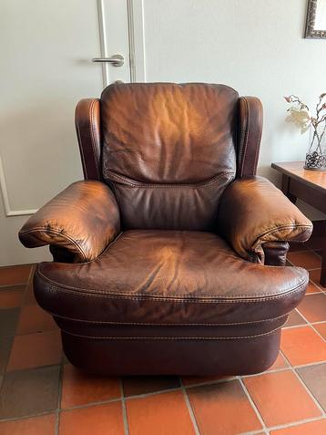 Set in buffelleer: 1 relax, 1 driezit, 1 éénzit beschikbaar voor biedingen