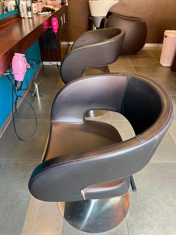 2 chaises de coiffeur professionnelles + évier de coiffure, Atelier, Enlèvement, Utilisé, Aménagement