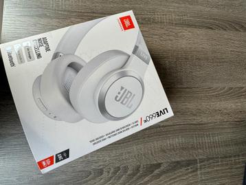 Hoofdtelefoon JBL beschikbaar voor biedingen