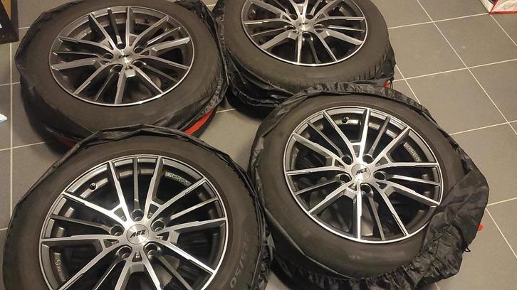 17 inch velgen + winterbanden + TPMS BMW Mercedes MINI AUDI, Auto-onderdelen, Banden en Velgen, Band(en), Winterbanden, 17 inch