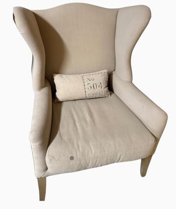 Lounge zetel beschikbaar voor biedingen
