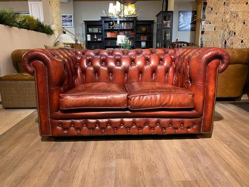 Originele chesterfield 2 Zits bank Bendic Oxblood Rood, Antiek en Kunst, Antiek | Meubels | Stoelen en Sofa's, Ophalen of Verzenden