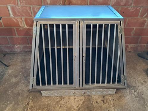 Hondenbench voor in de auto 105cm x 80cm x 82.5cm, Dieren en Toebehoren, Hondenhokken, Zo goed als nieuw, Ophalen