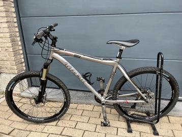 Mountainbike Trek Series 8 disponible aux enchères