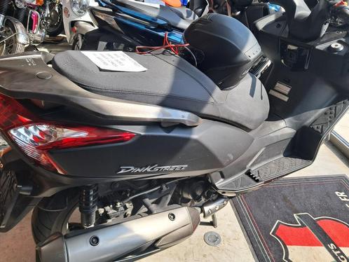 Kymco 300cc dink street 2650 km très bonne état, Fietsen en Brommers, Scooters | Kymco, Zo goed als nieuw, Overige modellen, Benzine