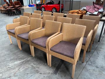 Rotan Stoelen Hilma 14 Stuks zeer mooie staat! beschikbaar voor biedingen