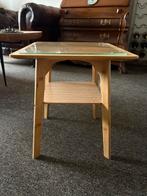 Table d'appoint avec connexion USB - chargeur portable, Maison & Meubles, Enlèvement, Comme neuf, Carré, Bois