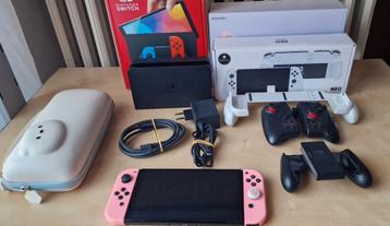 Nintendo Switch Oled met allerlei toebehoren  beschikbaar voor biedingen