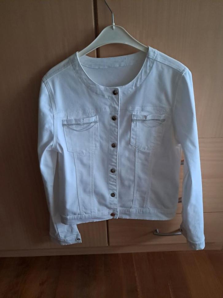 Witte jeansvest maat 40, Kleding | Dames, Blouses en Tunieken, Zo goed als nieuw, Maat 38/40 (M), Ophalen