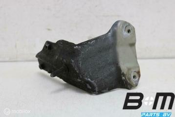Spatschermsteun linksvoor VW Golf Plus II 5M0821135 beschikbaar voor biedingen