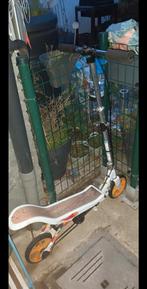 Space Scooter Wit! (Locatie Boom!), Ophalen