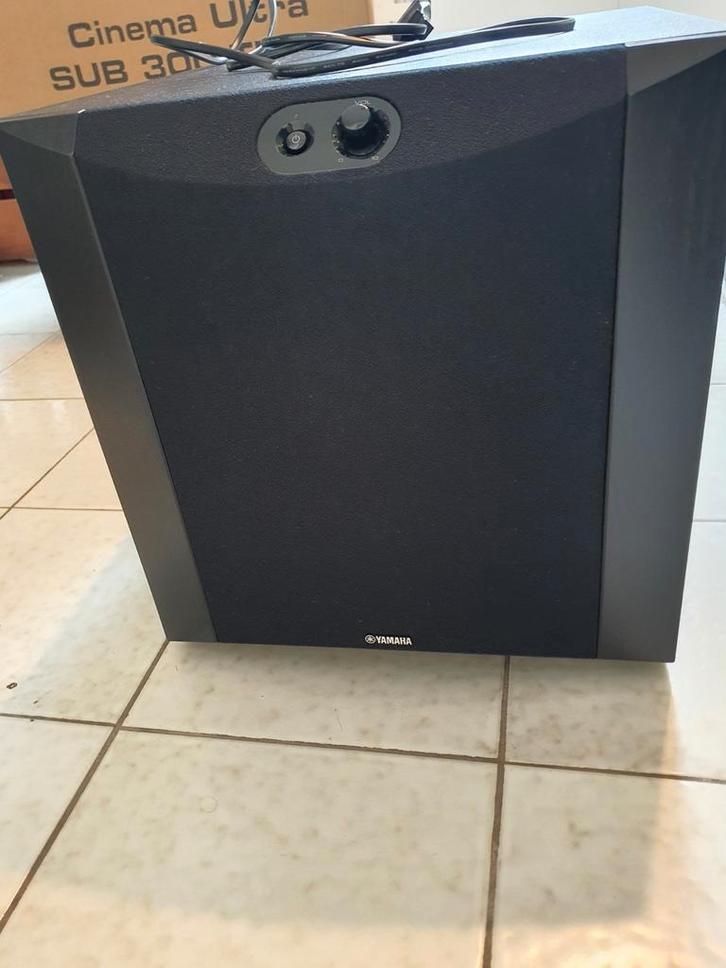 Caissons de basse YAMAHA NS-SW 300, TV, Hi-fi & Vidéo, Enceintes, Comme neuf, Enlèvement