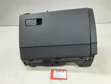 OPBERGVAK Volkswagen Golf VIII (CD1) (01-2019/-) (5H1857097) beschikbaar voor biedingen