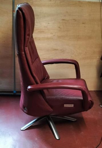 2 relax stoelen met de motoren  beschikbaar voor biedingen
