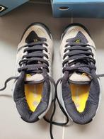 Globe tienerschoenen 38, Ophalen, Globe, Schoenen, Zo goed als nieuw