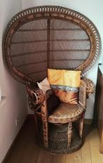 Vintage Emmanuelle rieten pauwstoel, Huis en Inrichting, Ophalen, Gebruikt, Bruin, Vintage
