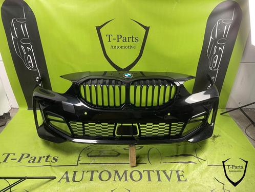 bmw 1 serie F40 voorbumper m pakket bumper 19+, Auto-onderdelen, Carrosserie, Bumper, BMW, Gebruikt