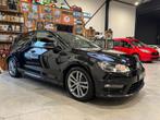 VOLKSWAGEN GOLF 7 - R-LINE - 1.2 BENZINE TOPSTAAT -, Auto's, Voorwielaandrijving, Stof, 4 cilinders, Zwart