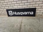 Husqvarna reclamebord van metaal, Verzamelen, Reclamebord, Ophalen of Verzenden, Zo goed als nieuw