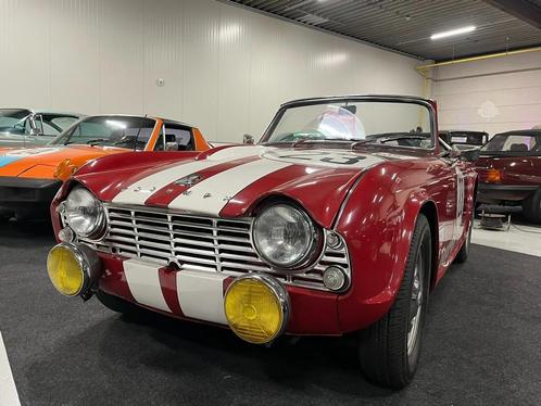 Triumph TR4 (Uitverkoop!!), Auto's, Triumph, Bedrijf, Te koop, TR4, Benzine, Cabriolet, 2 deurs, Handgeschakeld, Rood, Zwart, Kunstmatig leder