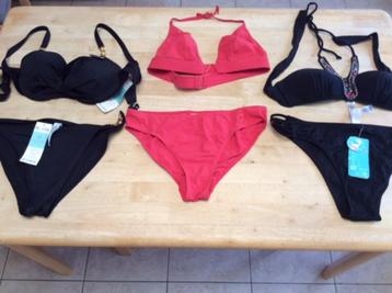 Te koop 3 bikini's  beschikbaar voor biedingen