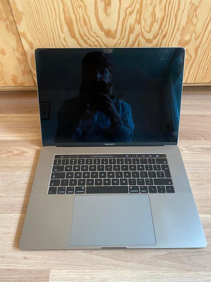 Macbook pro 15 inch 2017, defecte connectie scherm, Computers en Software, Apple Macbooks, Gebruikt, MacBook, 15 inch, 3 tot 4 Ghz