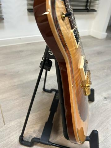 Gitaar Knaggs beschikbaar voor biedingen