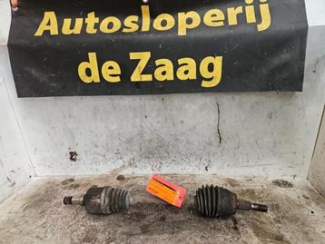 Aandrijfas links-voor van een Ford Focus beschikbaar voor biedingen