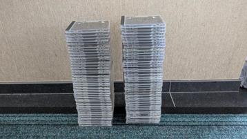 82 lege CD doosjes beschikbaar voor biedingen