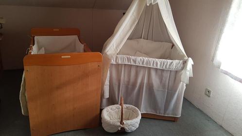 Babyuitzet : park/wieg, bed, speelgoedtas & verzorgingsmand, Kinderen en Baby's, Babywiegjes en Ledikanten, Gebruikt, Ophalen