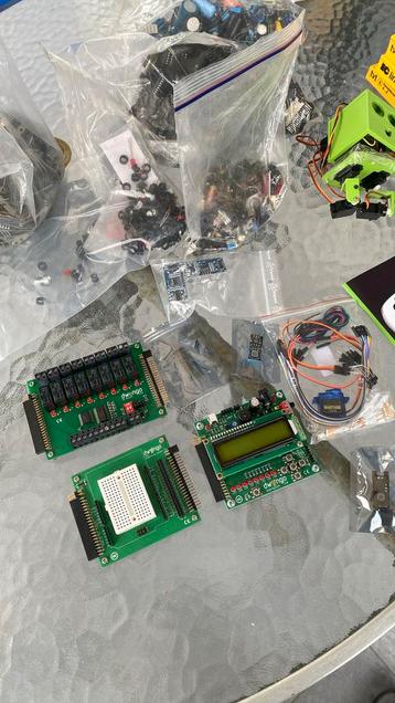 Dwengo / Arduino en elektronica componenten