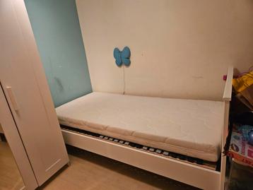 Jeugdslaapkamer in heel nette staat beschikbaar voor biedingen