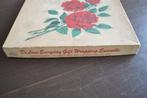 Vintage Gift wrapping paper 1930 - 1950 (collector item), Ophalen of Verzenden