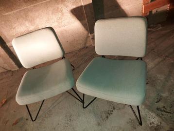 2 x loungestoel Watford. Kleur lichtgroen.  beschikbaar voor biedingen