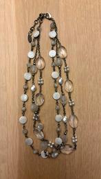 Halflange metalen ketting met parels, Handtassen en Accessoires, Kettingen, Ophalen of Verzenden, Gebruikt, Wit, Overige materialen