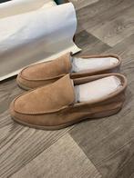 Loro piana loafers beige suede, Kleding | Heren, Zo goed als nieuw, Loro Piana, Loafers, Ophalen