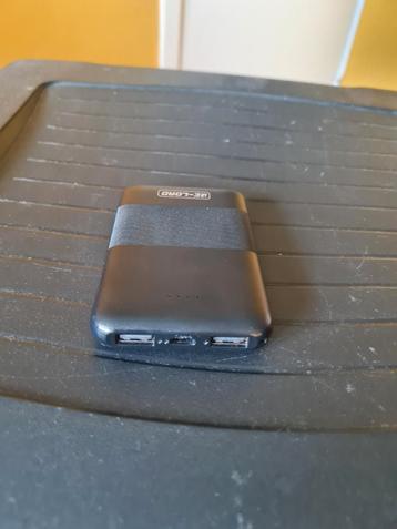 Powerbank. 12 watt lader. beschikbaar voor biedingen