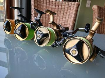 visgerief & 2 daiwa bg90 + 2 daiwa sg9 & vismolen & zeemolen beschikbaar voor biedingen