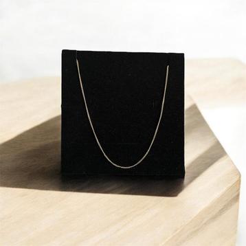 Collier ras de cou en or 18 carats  beschikbaar voor biedingen