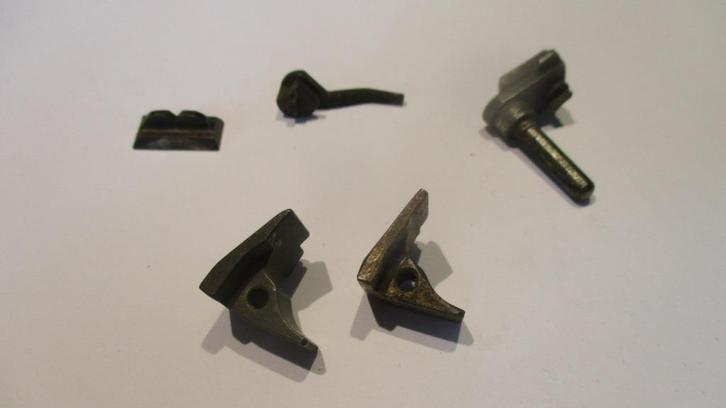 Set kleine onderdelen voor GP FN 35, Verzamelen, Militaria | Algemeen, Landmacht, Overige typen, Verzenden