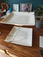 Plateau 2 niveau's voor desserten of hapjes te presenteren, Ophalen, Zo goed als nieuw