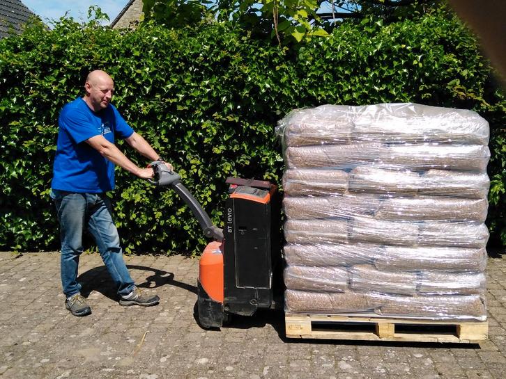 15 L koivoer met 40% proteïne., Dieren en Toebehoren, Vissen | Vijvervissen, Karper of Koi