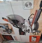 Scie à tronçonner Black&Decker 1600W, neuve dans sa boîte., Bricolage & Construction, Outillage | Scies mécaniques, Neuf, Enlèvement ou Envoi