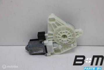 Raammotor rechtsachter VW Passat B8 5Q4959802D beschikbaar voor biedingen