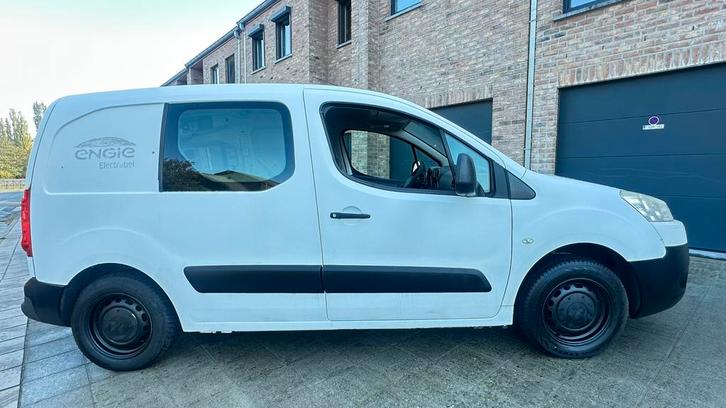 Peugeot Partner Utilitaire1.6HDi*2012*eur5*51.000km*1er Main, Auto's, Bestelwagens en Lichte vracht, Bedrijf, Peugeot, Diesel