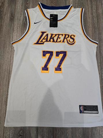 Luka Doncic Lakers shirt maat L beschikbaar voor biedingen